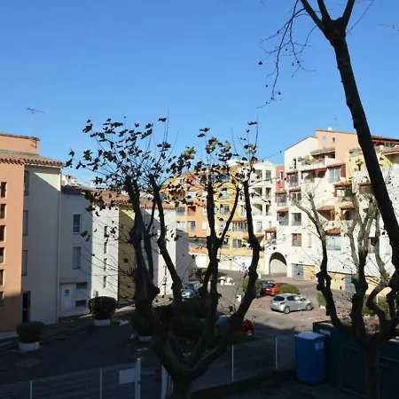 Avec Canape Convertible, Au Coeur Du Cap D'agde, Proche Et Commerces - Fr-1-249-1 Apartment Agde