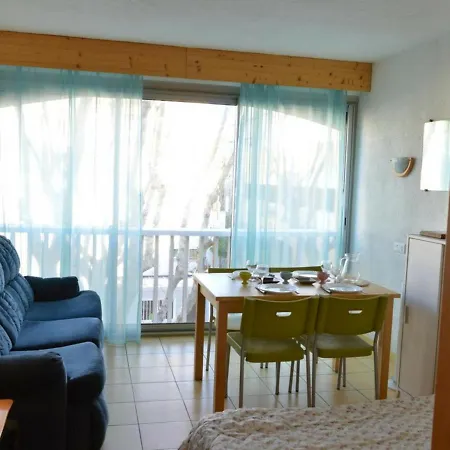 Avec Canape Convertible, Au Coeur Du Cap D'agde, Proche Et Commerces - Fr-1-249-1 * آجد